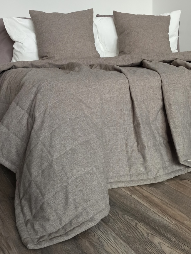 Покрывало на кровать двуспальное стеганое 160х220 см. Коллекция "Меланж". Цвет серо-бежевый (серо-бежевый меланж) фото 4