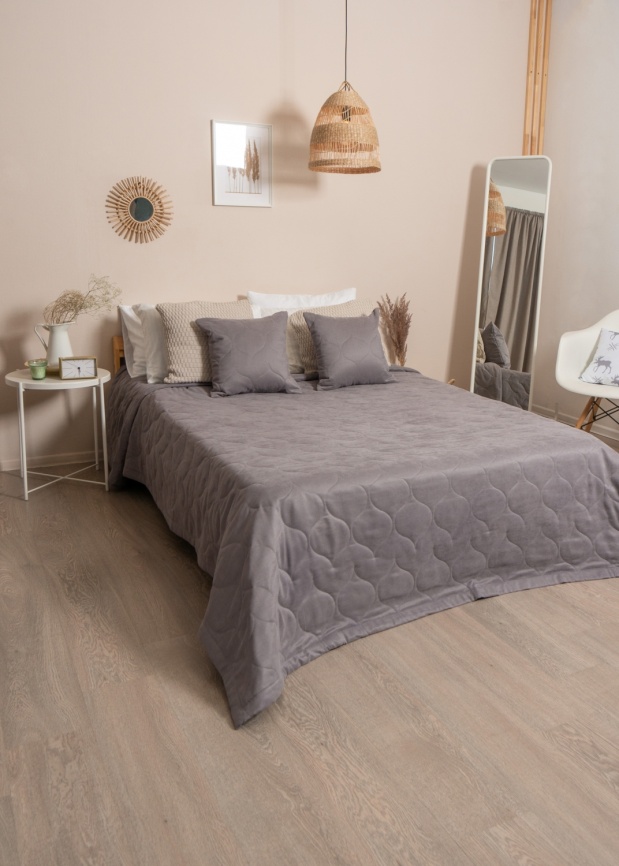 Покрывало на кровать двуспальное стеганое 220х240 см. Коллекция "Луковичка". Цвет серый (мышино-серый) фото 2